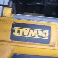 DEWALT DWM120 Deep Cut Band Saw. 