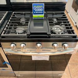 Samsung Stove With AirFry