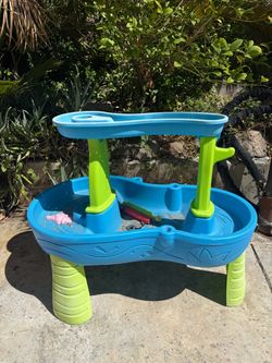 Toddler water table -no accessories
