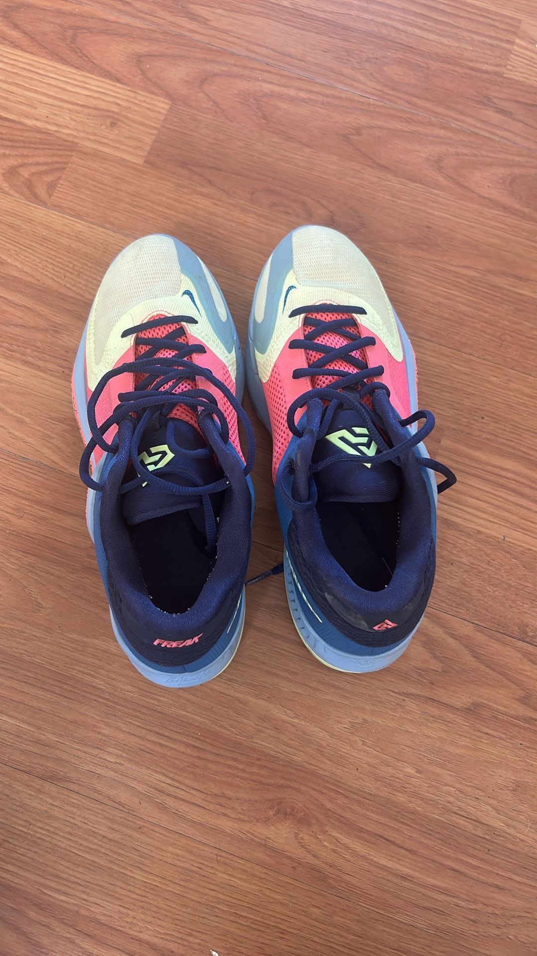 Nike Basketball Shoes Size 11 Greek Freak