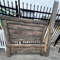 Complete Full Size Bed Frame 