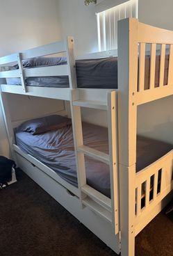BUNK BED