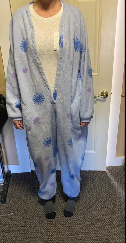 Size XL Cherokee Brand