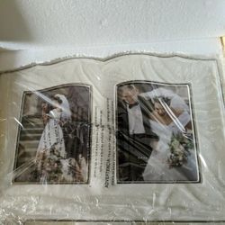 New In Box Lennox "Wedding Promises" Double Frame