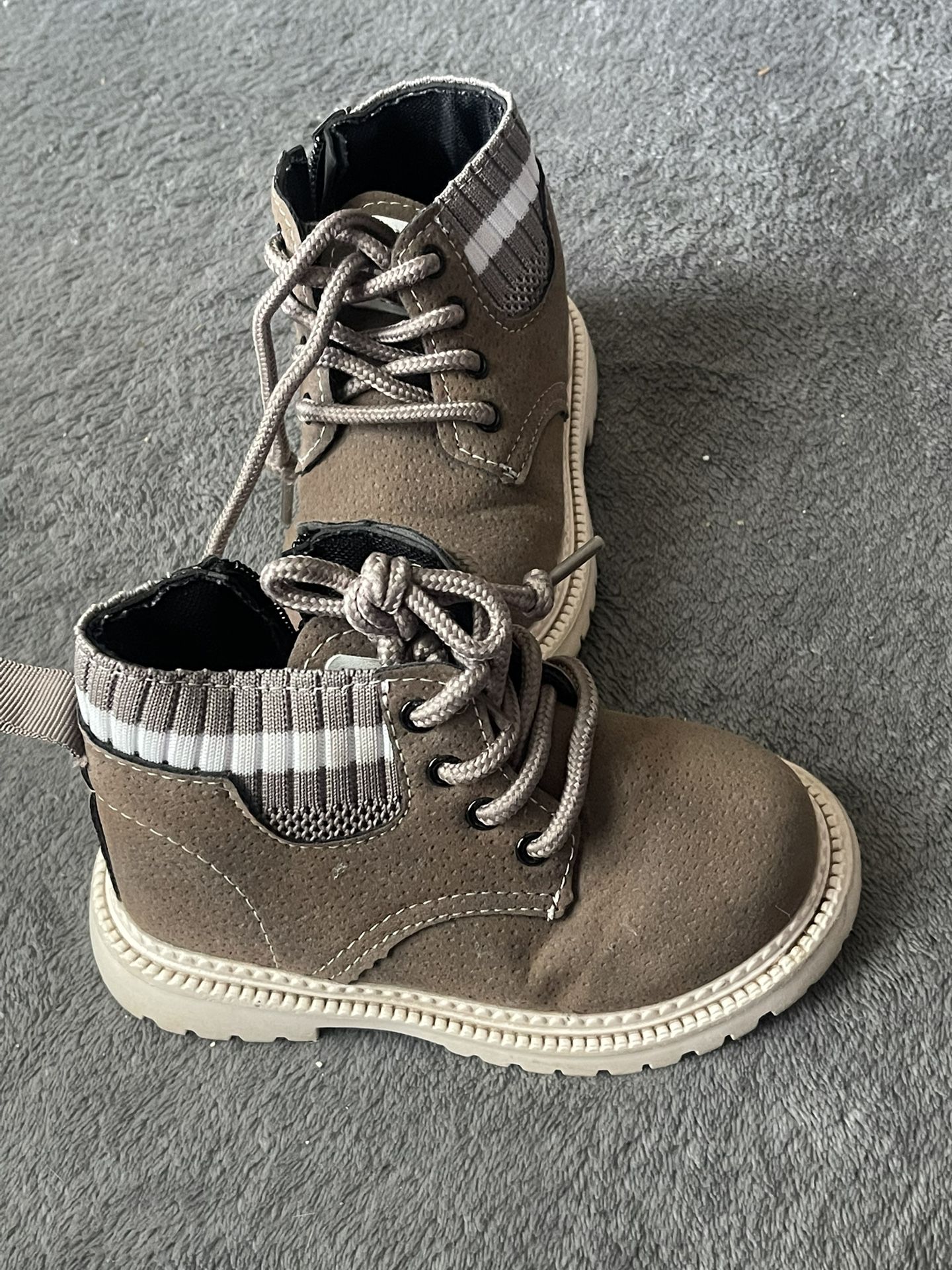 Size 7 Shoes For Toddlers $30 Both