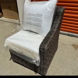 New Outdoor Patio Furniture Chair Pickup In Pleasanton