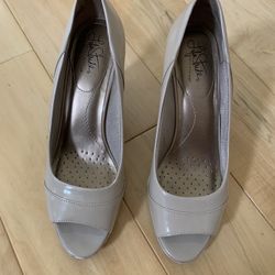 Shoes -39,5 us  . used 