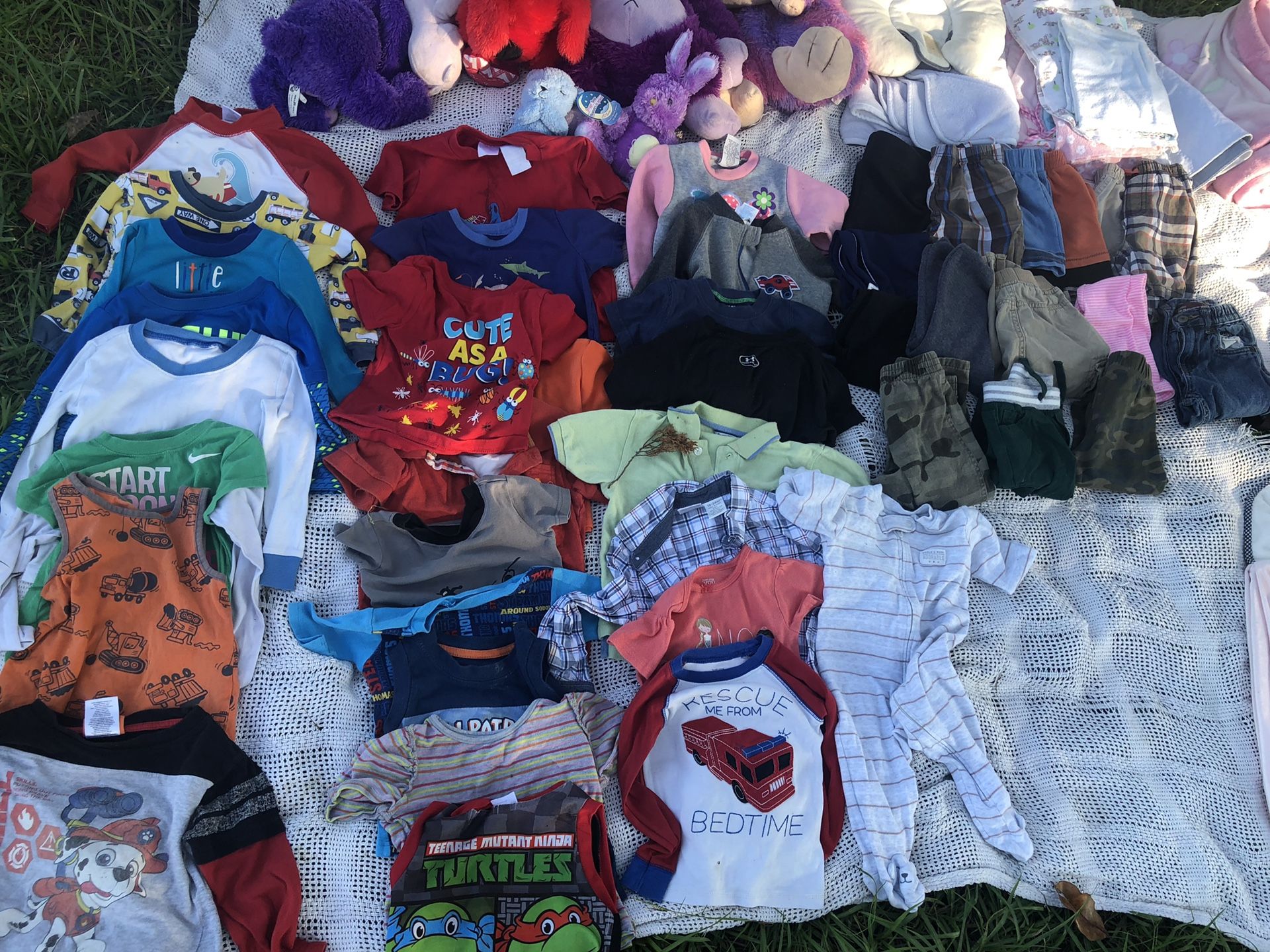 Kids clothes