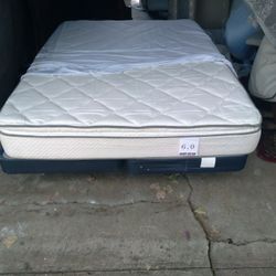 Queen bed 