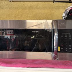 Frigidaire Gallery 1.7 cu. ft. over-the-range microwave