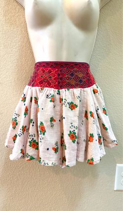 Like new Free People boho high waisted shorts.