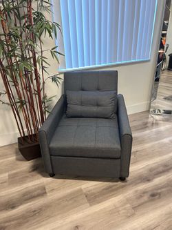 Loveseat futon (new condition)