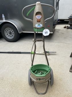 Scott’s Snap Spreader