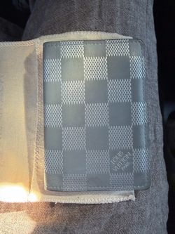 Louis Vuitton pocket organizer wallet