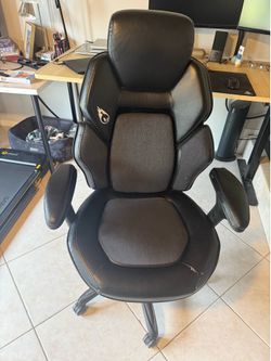 Gaming Chair / Office Chair