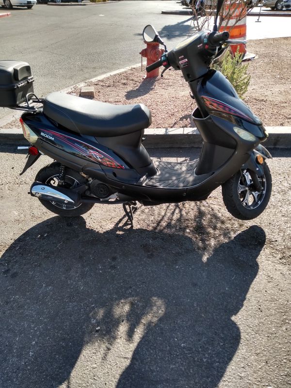 Zoom motor scooter.. for Sale in Las Vegas, NV OfferUp