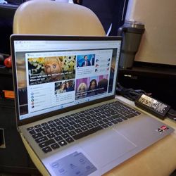 DeLL Inspiron 15.6" Inch.. Laptop, Windows 11. 16 gb Ram, 512 GB SSD - $260