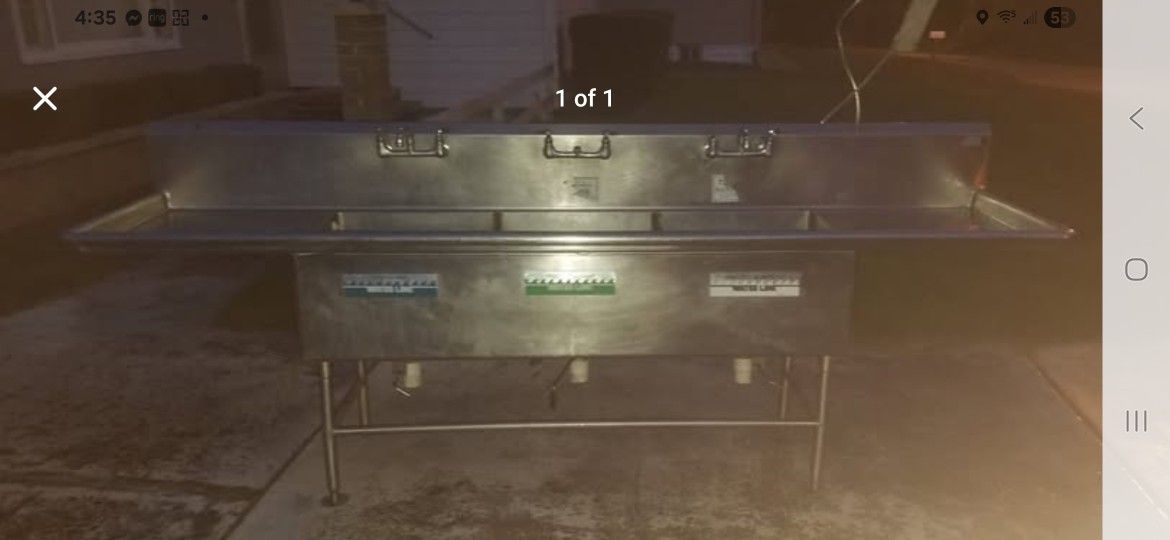 Commercial Triple Stainless Steel Sinks