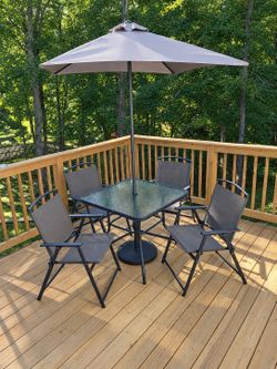 Outdoor Patio Table and Chair Set with Umbrella