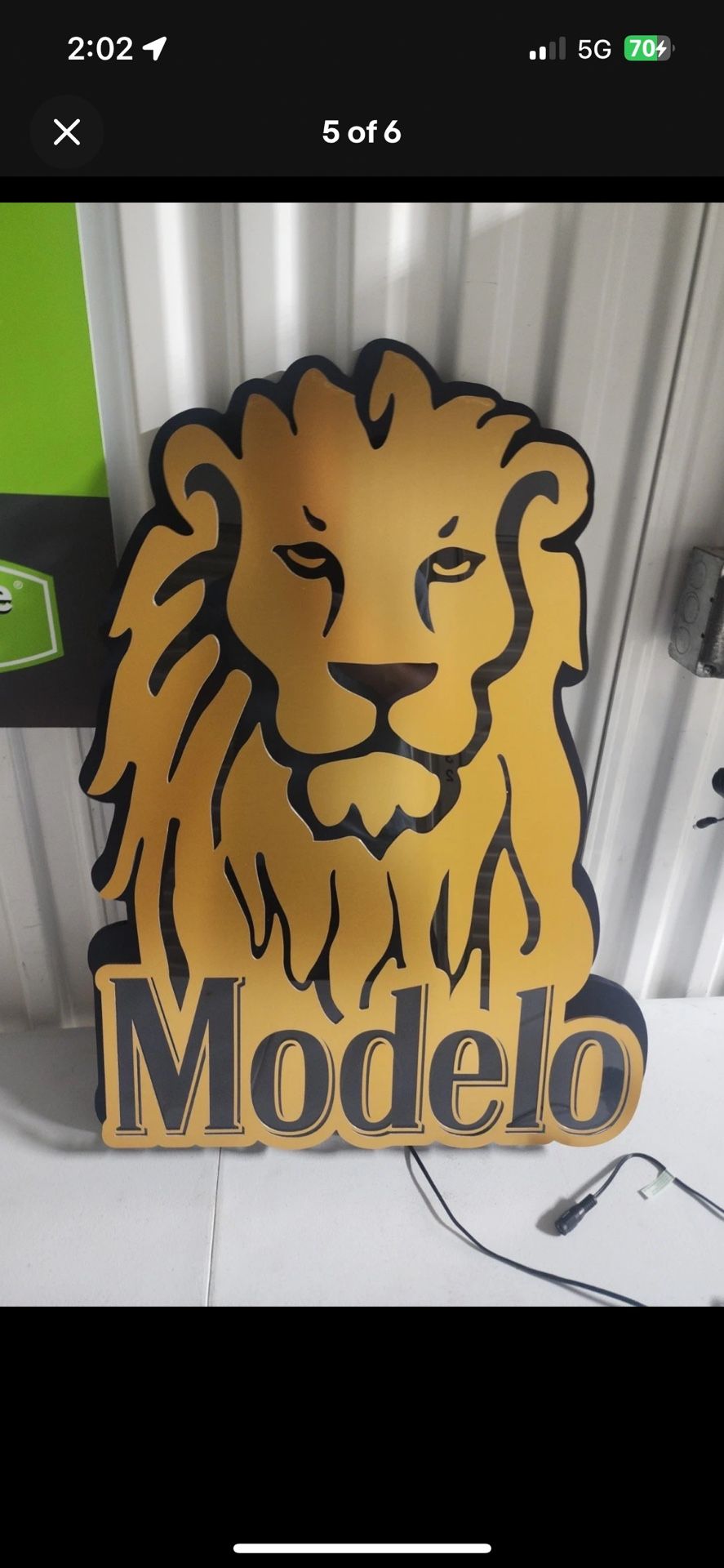 Modelo Beer Sign