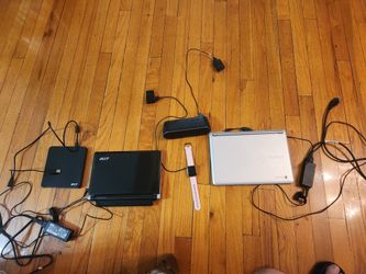 Selling everything together. All items are in good working condition and include chargers.
Samsung Chromebook (ChromeOS)
Acer portable monitor
Acer ex