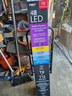 4 foot led tube light bulbs have two