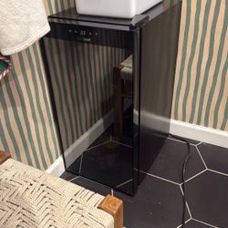 Nutrichef wine Fridge 