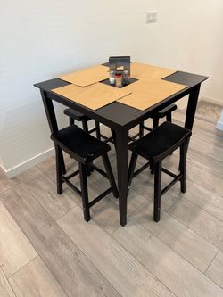 Black Counter Height Table with 4 Stools