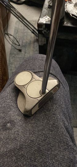 Odyssey 2 ball putter