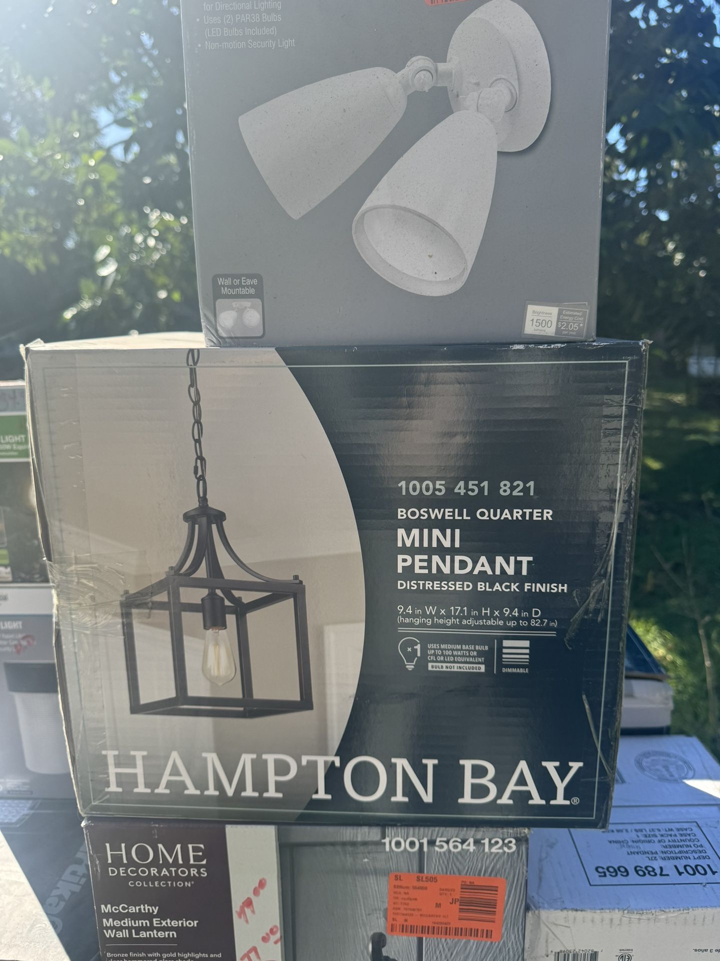 Multiple Light Fixtures 