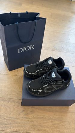 Dior B30’s black and white