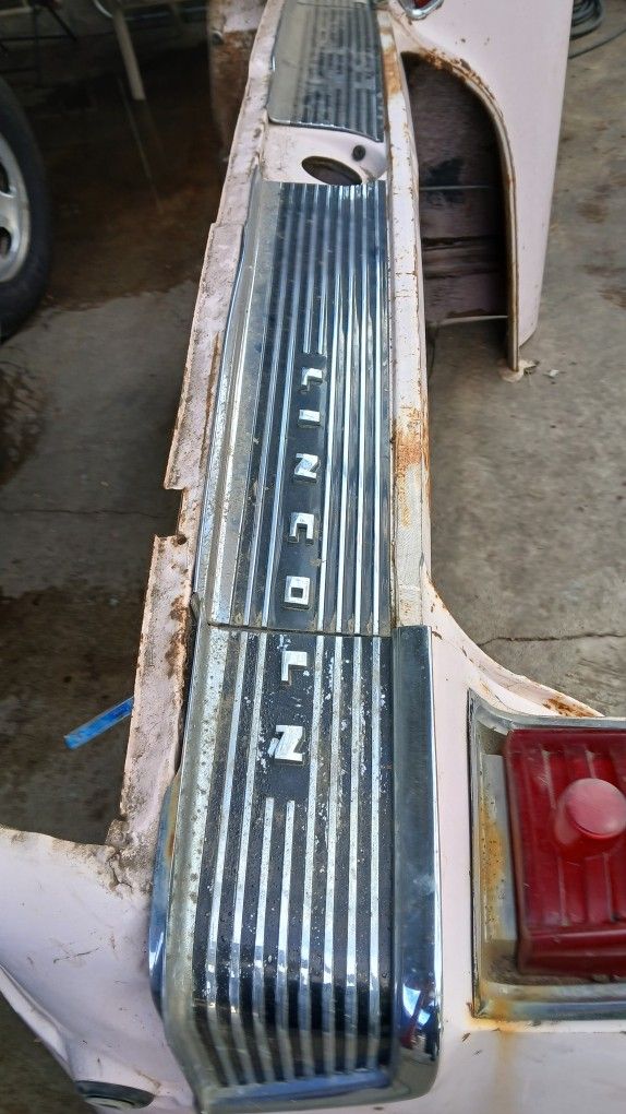 Lincoln 56 Rear End Sofa