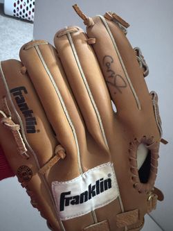 Authentic cal Ripken Jr Signed Glove