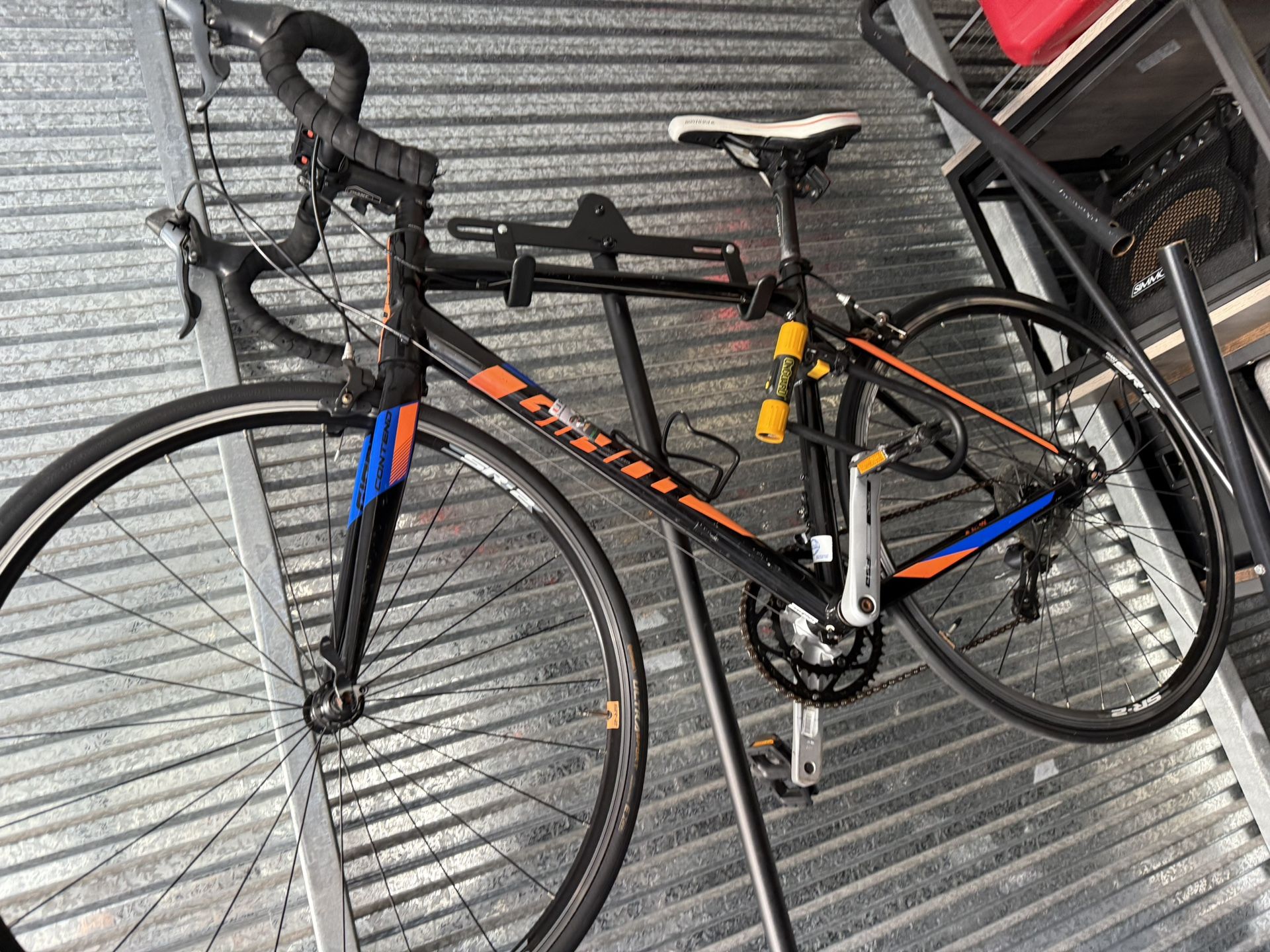 2018 Giant Contend 3