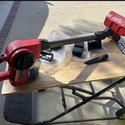 Milwaukee M18 FUEL 0940-20 0.25 gal Cordless Compact Hand Vacuum Tool Only 18 V (used)