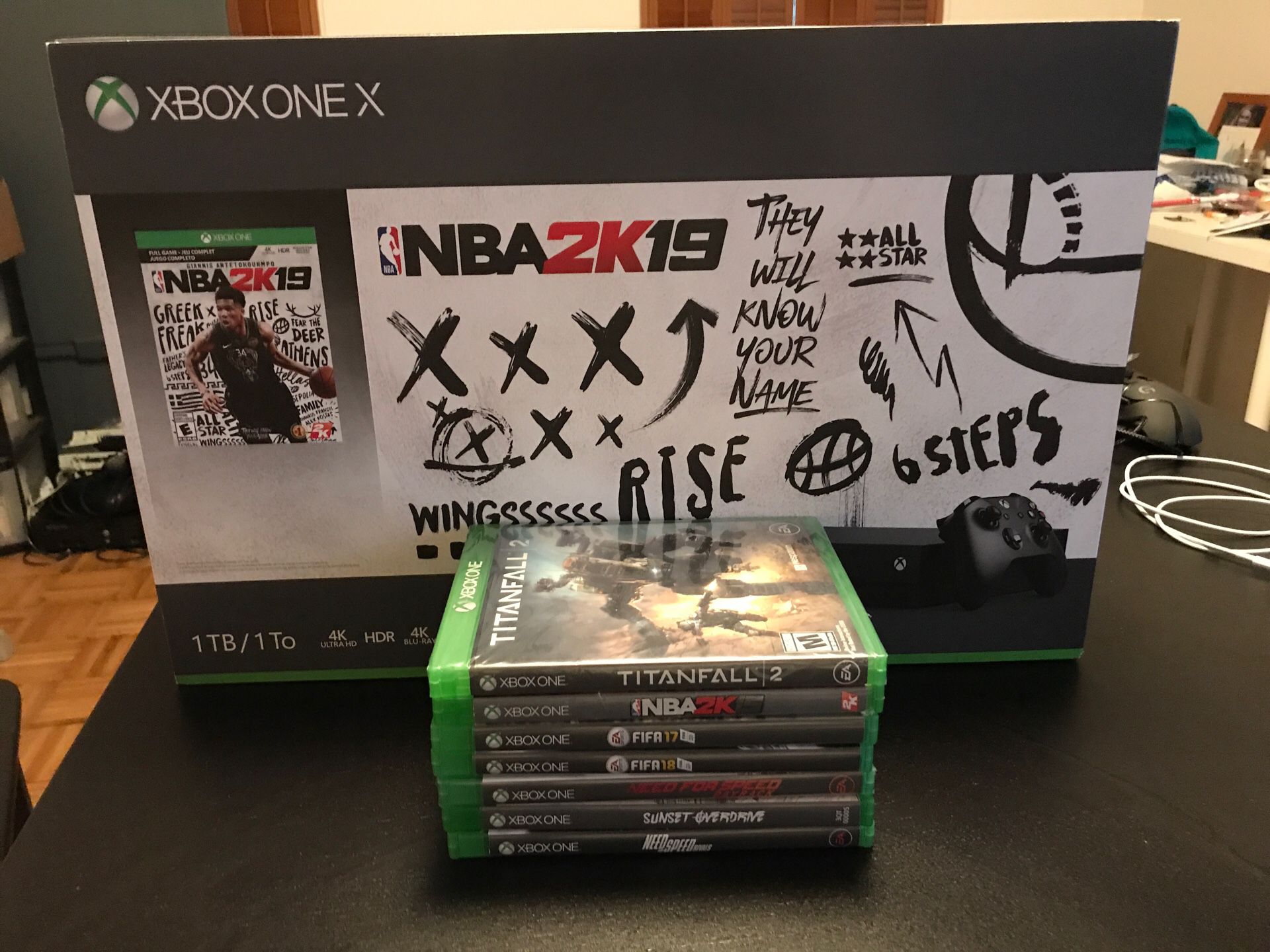 Xbox one x 1 TB NBA 2k19 sports bundle bundle!!!