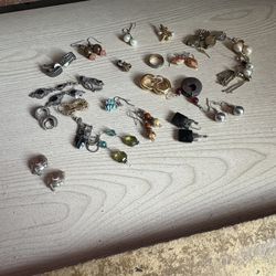 Women’s Costume Pieces 