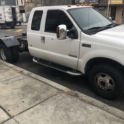 2003 F350 Fifth Wheel Attached 