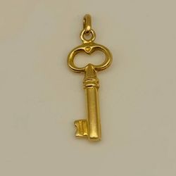 14k solid yellow gold key pendant charm