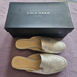 Cole Haan Women’s Size 8.5 Delce Silver Metallic Loafer Mule in box
