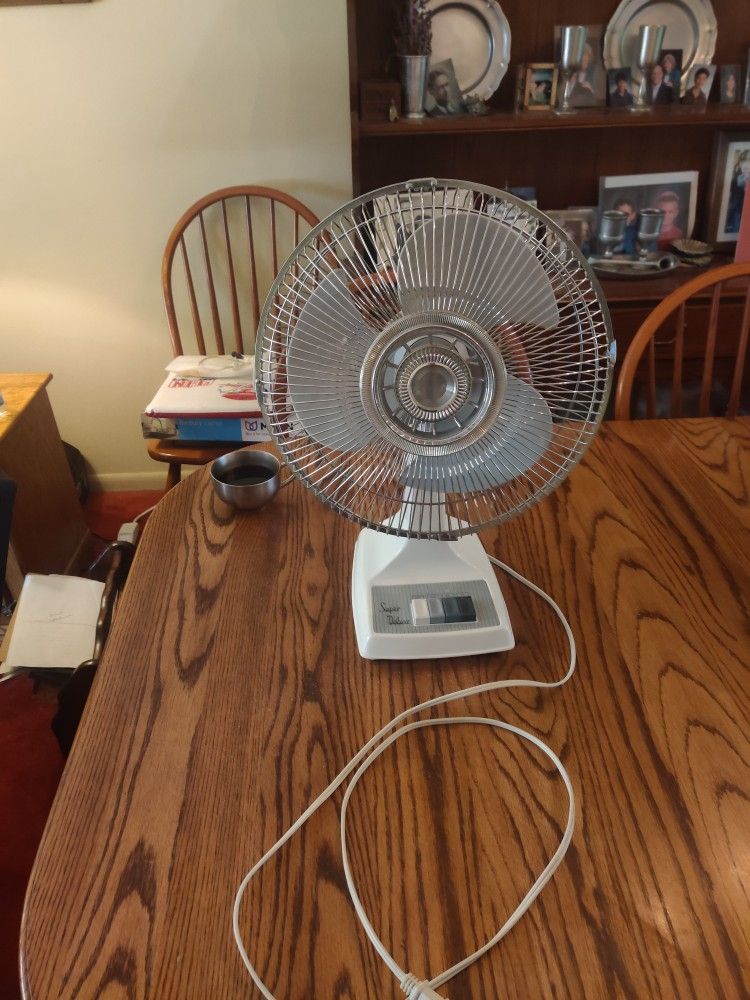 Super Deluxe 3 Speed Oscillating Table Fan - $15.00