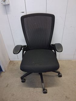Hon ergonomic task chair mesh back