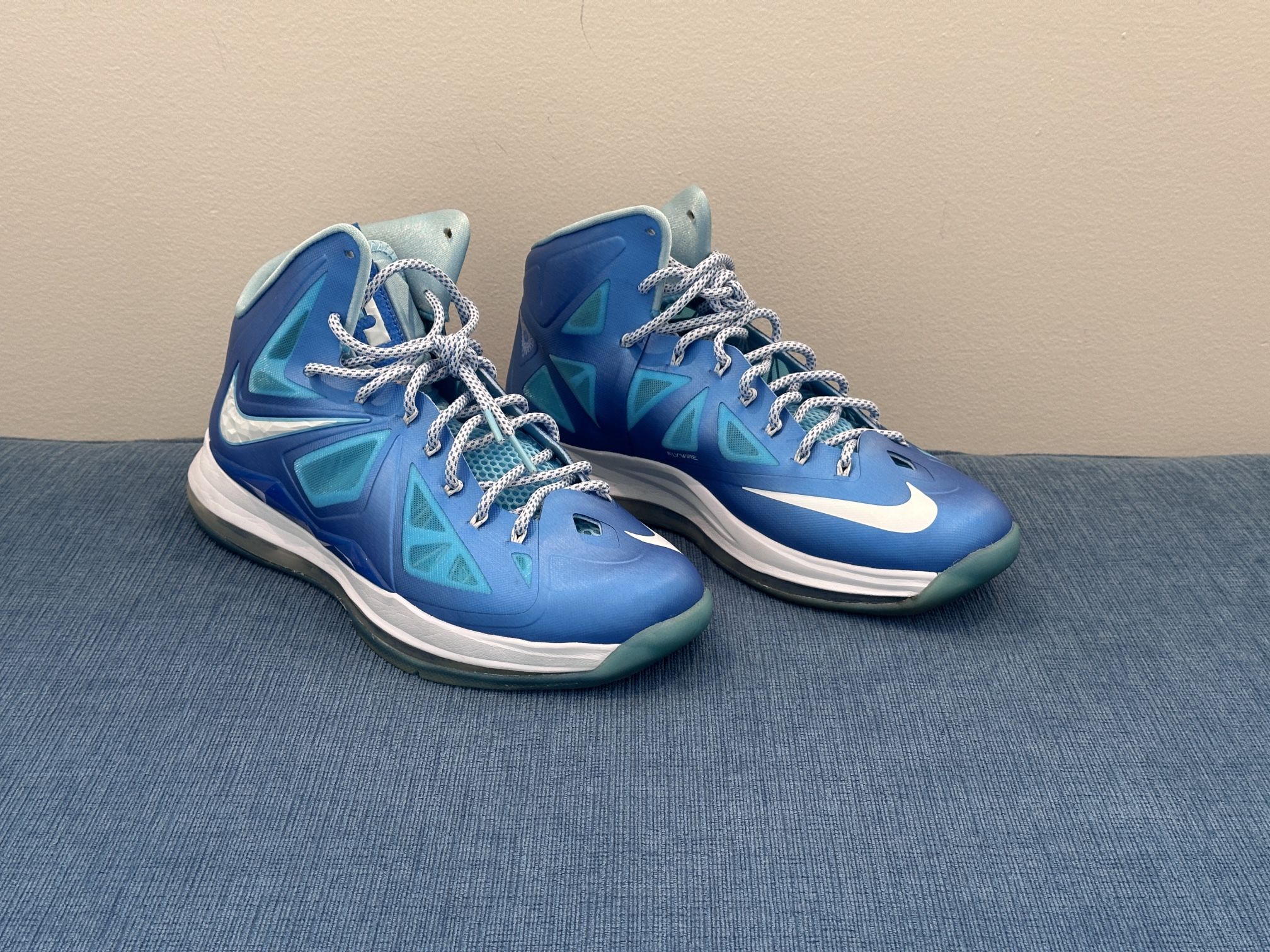 Nike LeBron 10 X Blue Diamond Size 11