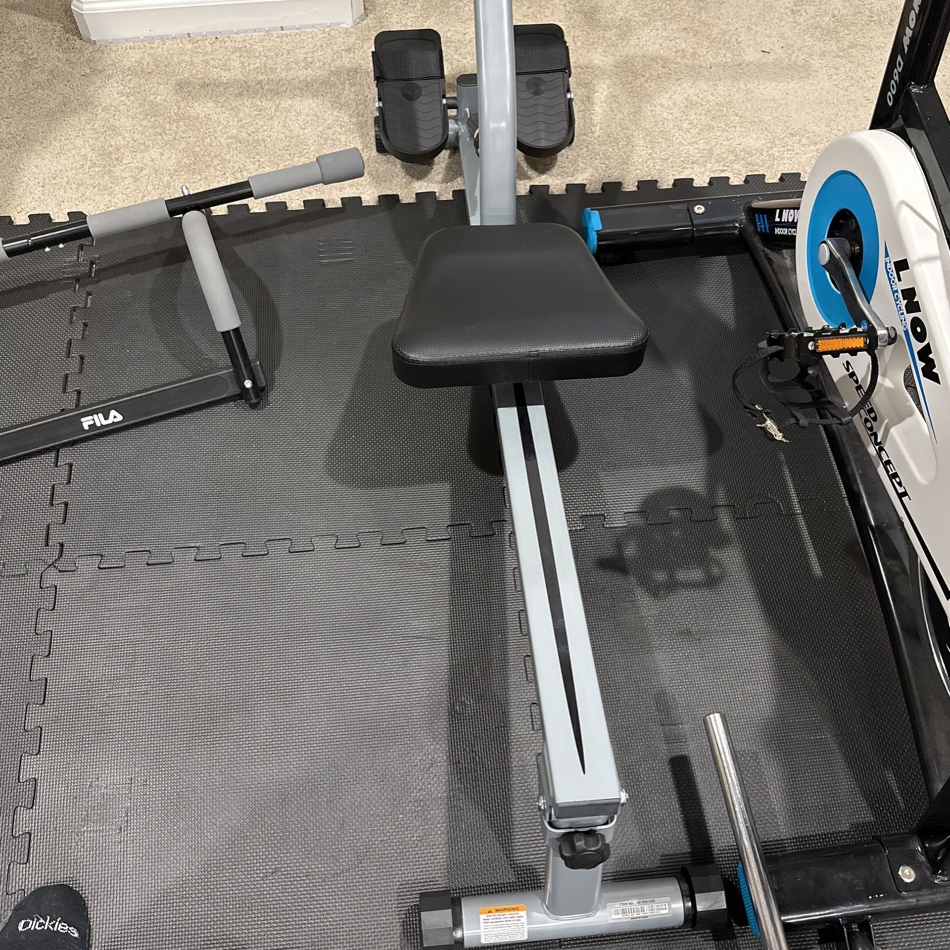 Sunny Health & Fitness Rowing Machine Rower with Adjustable Resistance for Full Body Exercise Cardio Workout