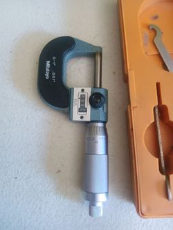 Mitutoyo micrometer tool..193-211