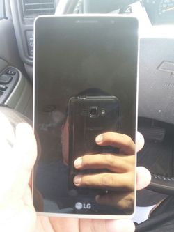 LG G STYLE BRAND NEW