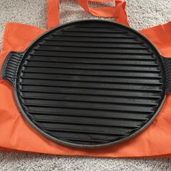 Le Creuset #32 Enameled Cast Iron 12.5"Round Bistro Grill Pan