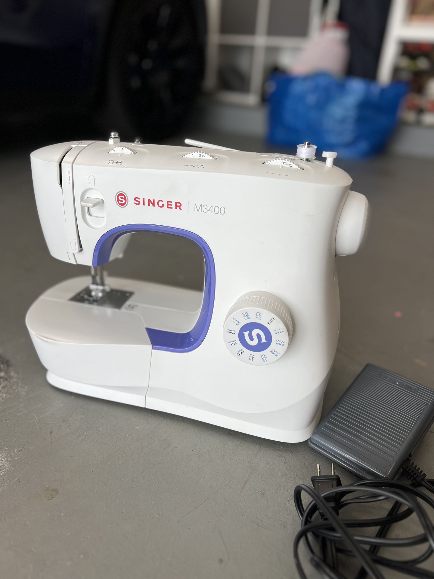 Singer M3400 Sewing Machine