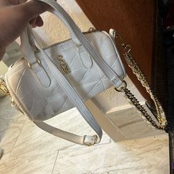 White& GOLD Steve Madden Bag