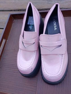 Pale pink size 10m